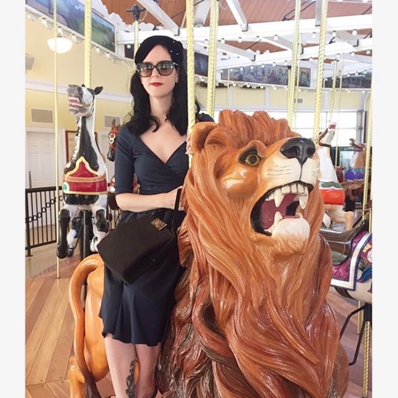 VTG 40’s Black Velvet Rhinestones Fascinator Hat - Picture 3 of 12